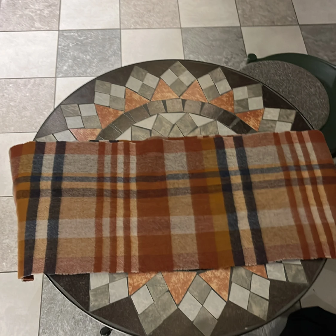 Grisch halsduk  - 90