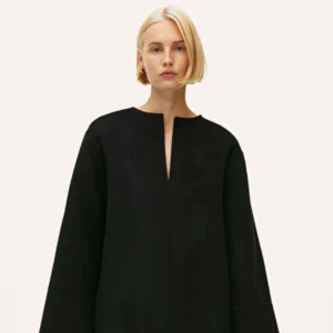 Sökes ARKET  - Söker denna ulltröja från Arket i storlek 36/38. Helst i beige 