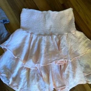 Kjol - Supersöt ljusrosa kjol till sommaren❤️❤️❤️