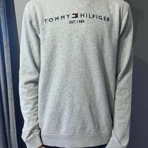 Tommy hilfiger sweatshirt  - Bra kvalitet och skön