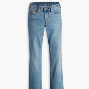 Levis jeans lågmidjade - Lågmidjade Levis jeans säljer pga att d är för stora💗 använda 2 ggr