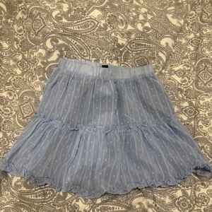 Blå kjol - Använd en gång, perfekt till sommardagar