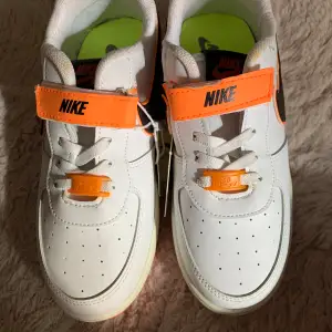 Nike skor aldrig använda