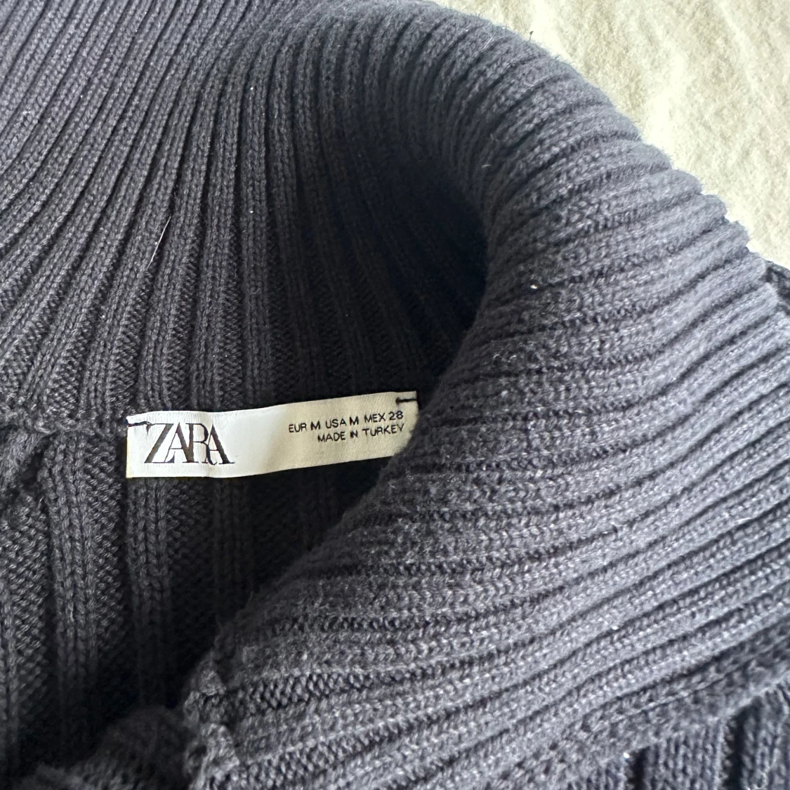 Zara Sweater  - 91