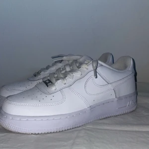 Airforces  - Helt nya airforces, köpta på Zalando. Säljer då storleken är för liten. 