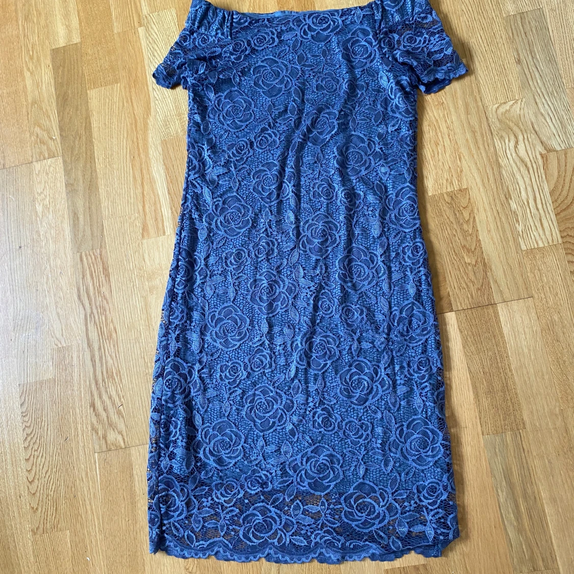 Vila sommarklänning stl M