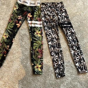 2 eller 1 par strongerbyxor  - Jag säljer strongerbyxor som man kan köpa i styck pris 300kr och båda för 500kr 