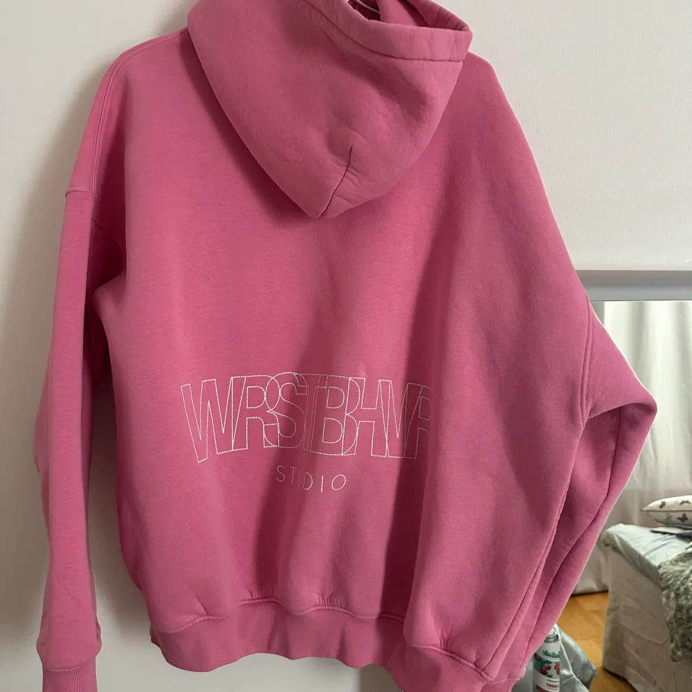 Orginalpriset ligger på 1,5. Hoodies.