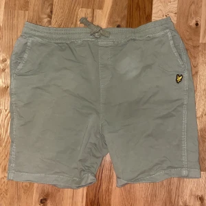 Shorts - Säljer skit snygga Lyle n scott shorts för bra pris. Priset är ej hugget i sten!!