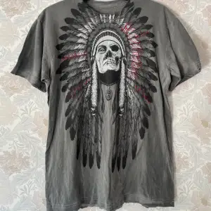 Affliction T-shirt 49x67cm