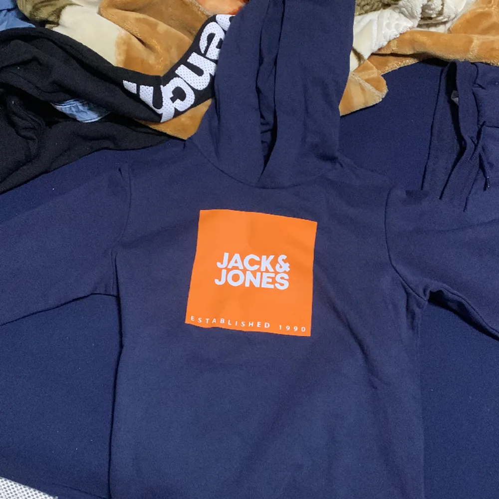 Jack and Jones tracksuit o have one more just tell me then i Will upload it. Hoodies.
