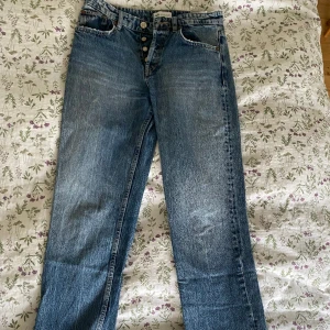 Straight jeans - Jeans från zara, skriv för fler bilder. Fint skick💕