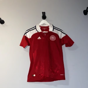 Dansk fotbollströja  - Dansk fotbollströja 