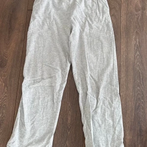 H&M mjukisbyxa grå - Använd få gånger