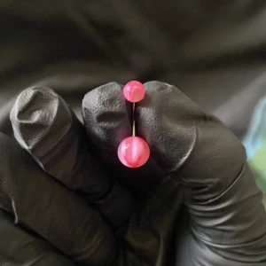 Navel piercing  - Oanvänd navel piercing  Kan skickas med frimärke 18kr🥰