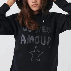 Gina Young hoodie  - En jätte fin tröja från Young Gina, i storleken 158/164. Använd ett fåtal gånger men är helt som ny. Om ni vill ha flera foton eller undrar över något är det bara att skriva🥰