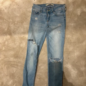 Jeans  - Skinny jeans, storlek W 23 L 29, knappt använda