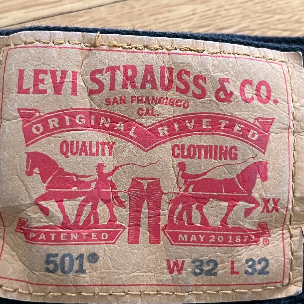 Schyssta Levis 501or i storlek 32/32, true to size, straight leg. Jeans & Byxor.