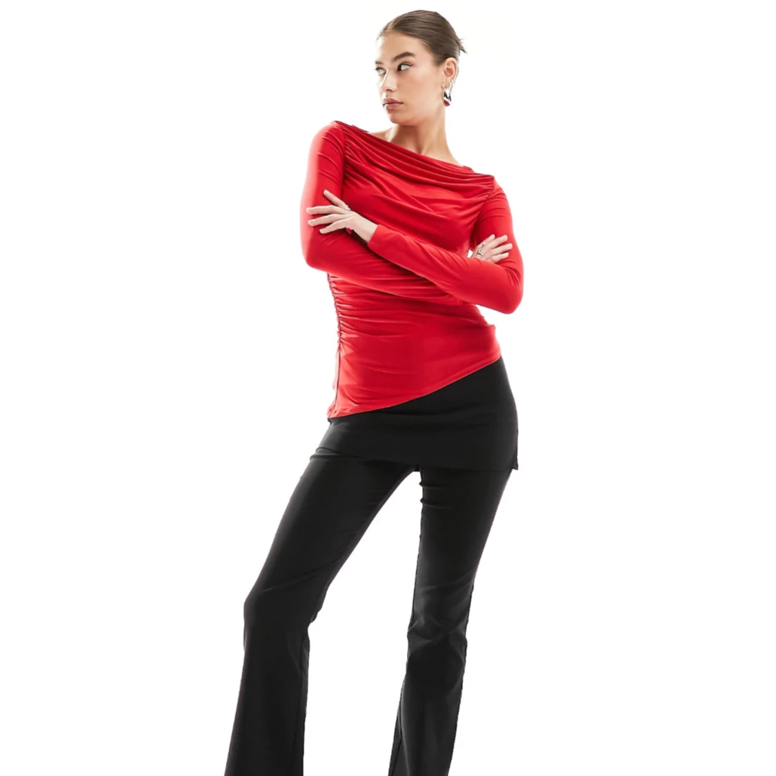 Röd assymetrisk topp  - 90