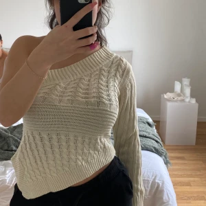 Tröja - Jätte mysig stickad tröja