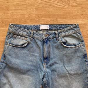 Blåa ASOS-jeans. Aldrig använda. Pris kan diskuteras!