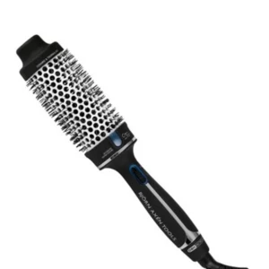 Värmeborste  - Säljer min helt nya värmeborste från Björn Axén. 💕