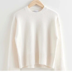 Vit & other stories tröja - Kmr ej t användning ❤️❤️