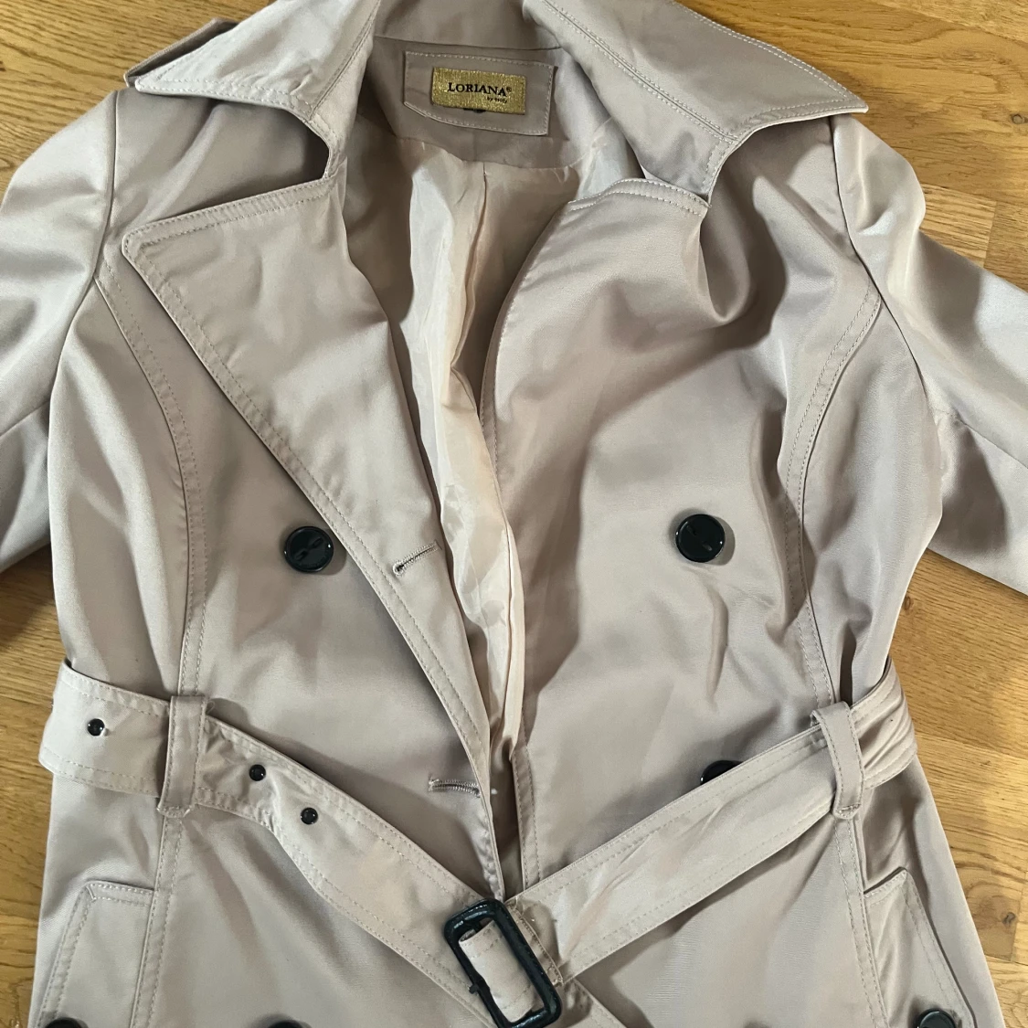 Kort trenchcoat  - 90