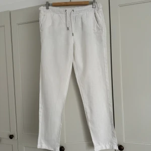 Linnebyxor  - Vita linnebyxor storlek S