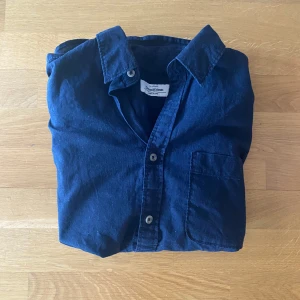 Dressman kortärmad skjorta  - Riktigt fet linne kortärmad skjorta från dressman.  Skicket är 10/10 inga defekter.💯