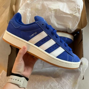 Adidas Campus stl 40 - Helt nya oanvända Adidas Campus i stl 40!   1200kr + ev frakt! 