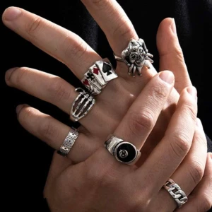 Ringar💍 - Uppsättningar Av Europeiska och amerikanska Mest Populär Tillbehör Herr Stickbloss Halloween Överdriven Poker Joker Nummer Cirkel 6 st, Uppsättningar Fjäril Törn Orm 6 st, Uppsättningar✨🃏♠️♣️