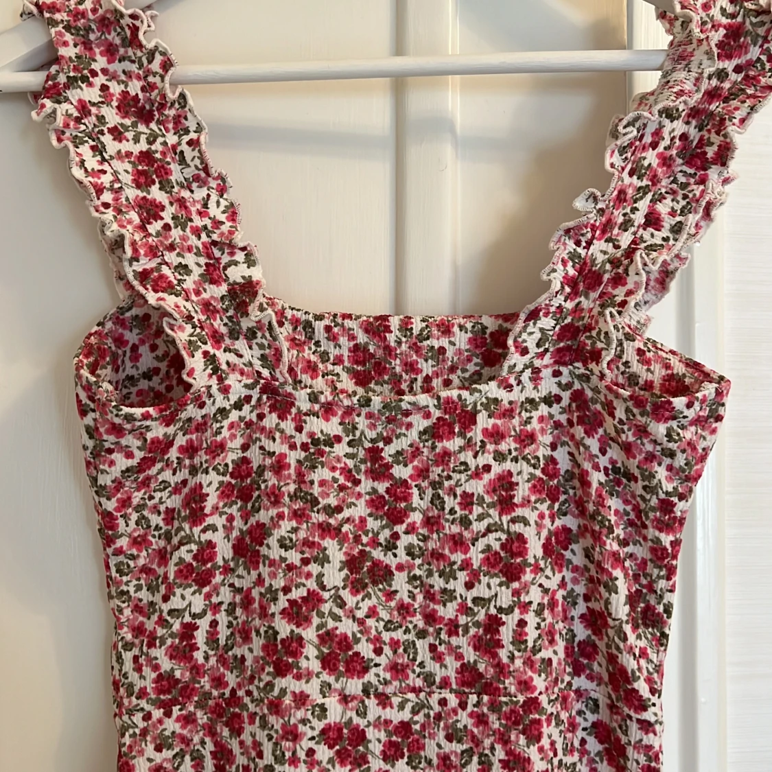 Blommig klänning XS Gina Tricot - 91