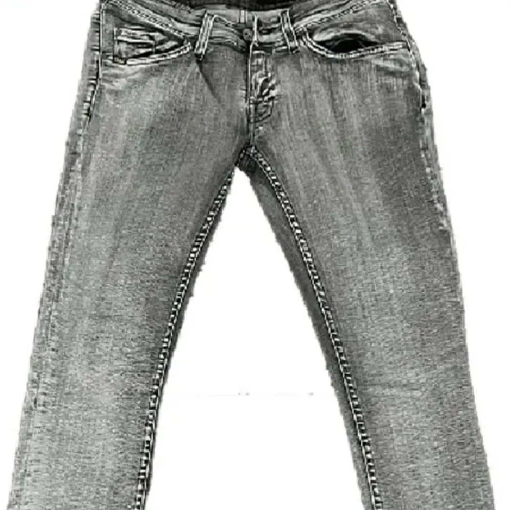 Säljer nu mina jättefina tiger of Sweden jeans i jättebra skick skriv om du har någon fråga . Jeans & Byxor.