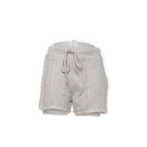 stickade shorts - super gulliga shorts köpta från sellpy. mycket älskade men kommer inte till användning längre. priset kan diskuteras. 