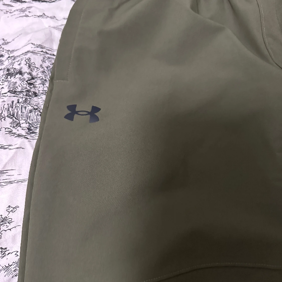 Under Armour byxa storlek M - 90