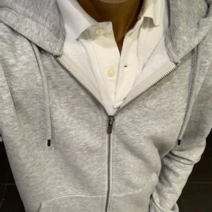 Zip hoodie  - Zip hoodie,aldrig använt 