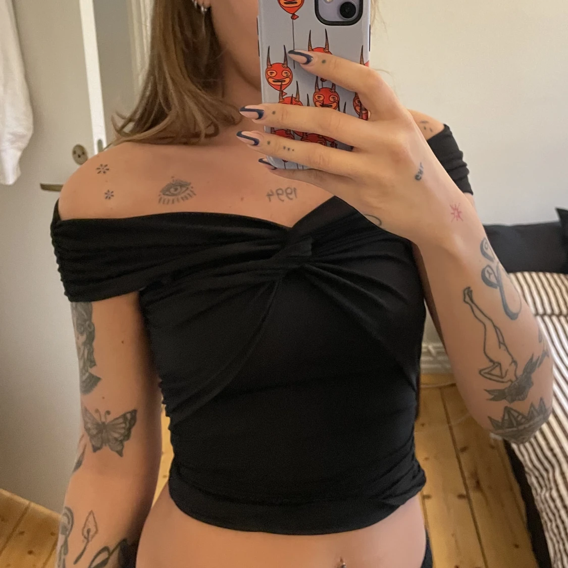 Off shoulder topp bikbok xs