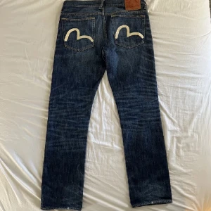 Evisu jeans - Asfeta Evisu jeans i mycket bra skick 🧌Be gärna om mer bilder eller info 🧚‍♂️