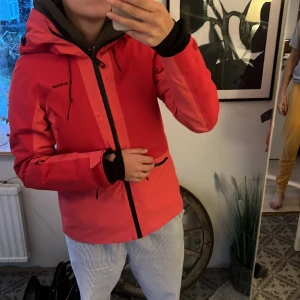 Everest skidjacka  - Everest skidjacka hade den en skidsemester 