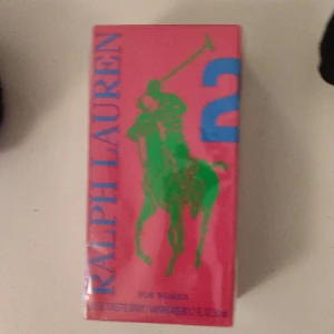 Ralph Lauren 50 ml  - Ralph Lauren 50 ml. Nypris 625 på Kicks. Helt ny med plasten kvar. Fråga gärna vid frågor. Har den dubbelt av den pga fått i present. 