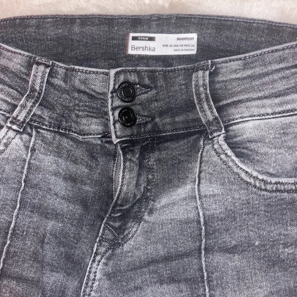 Typ aldrig avänt så väldigt bra skick🩷. Jeans & Byxor.