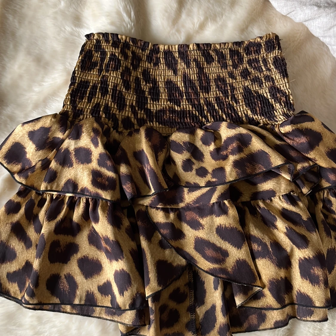 Neo noir Leo kjol - 90