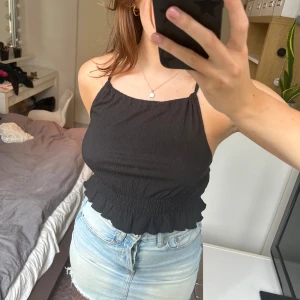 Linne - Linne med volang 