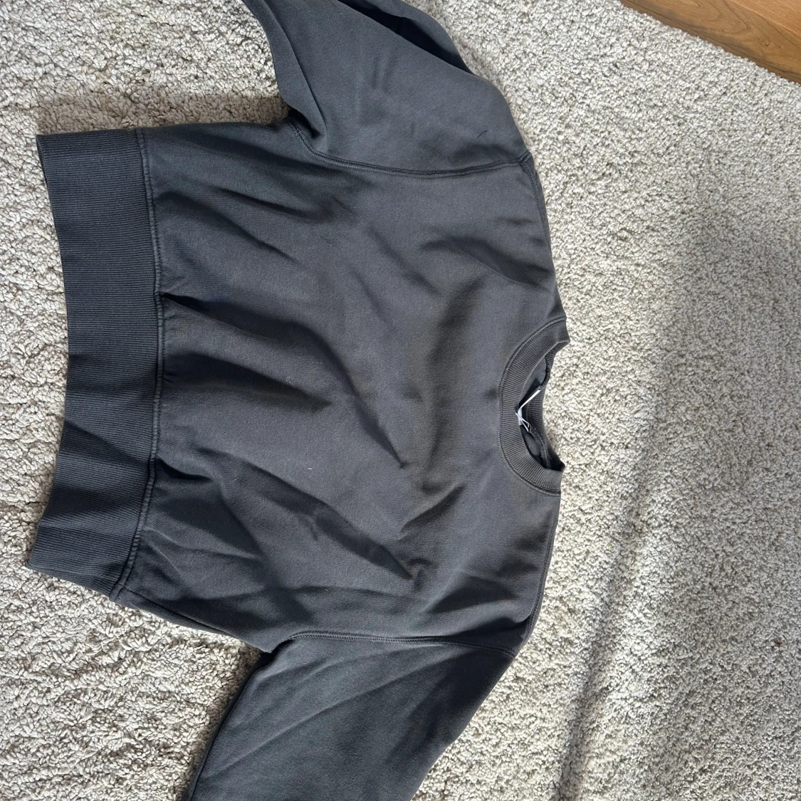 Sweatshirt från weekday - 90