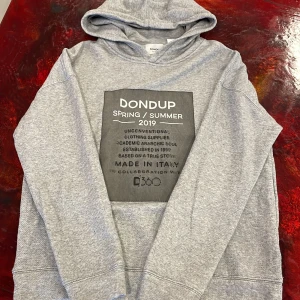 DONDUB HODDIE  - Säljer en riktigt fet fondue Hoodie  i bra skick knappt använd