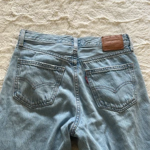 Levis Jeans  - Ljusblåa jeans från Levis! 