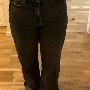 Gråa jeans - Jeans från Zara, gråa/ uttvättad svart