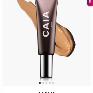CAIA LIQUID BRONZER-MAUI🤎 - Jätte fin bronzer, kan tyvärr inte använda denna under en viss period nu så därav säljer jag den, endast testad med en pump på handen. Förpackningen är slängd Original pris 295kr💓
