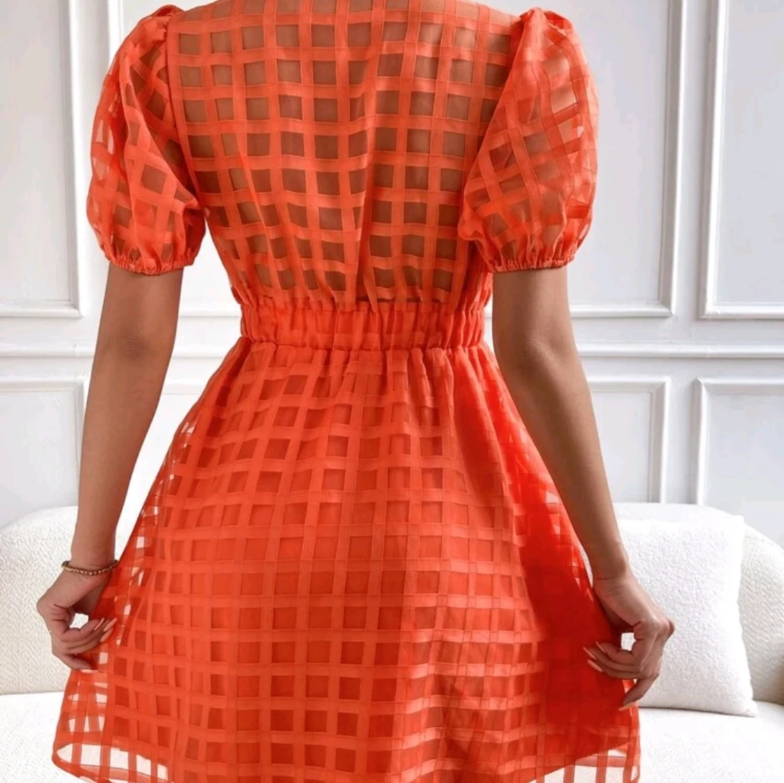 Orange kortärmad klänning med rutmönster - 2